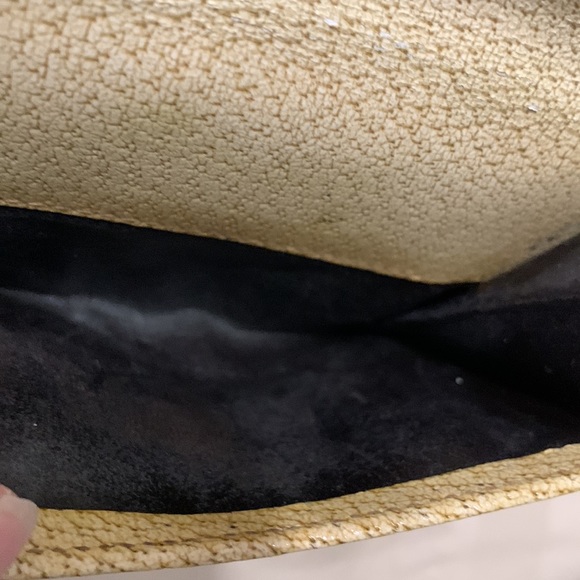 π₯SALEπ₯ Gucci GG Logo Canvas Bifold Wallet - Picture 6 of 14